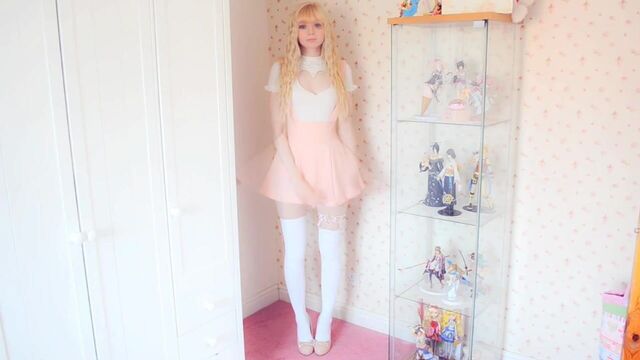 Peach Milky Modelling Hot Outfits
